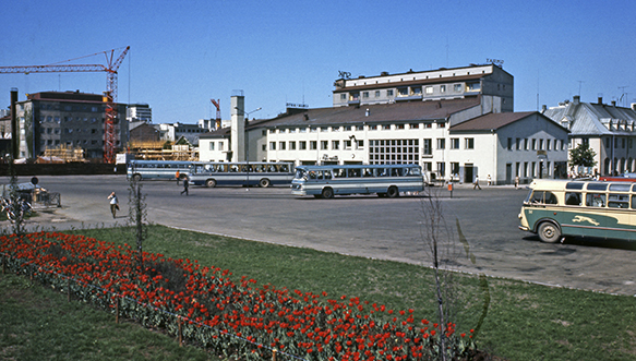 Kouvolan vanha linja-autoasema 1970-luvun alussa.